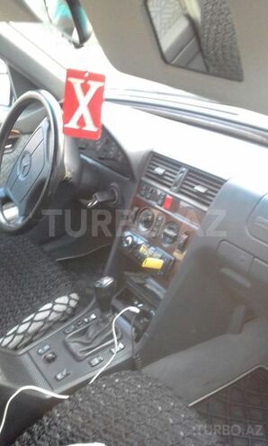 Mercedes C 180 1995, 250,000 km - 1.8 l - Lənkəran
