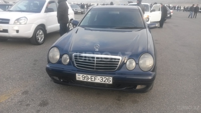 Mercedes E 220 1999, 196,760 km - 2.2 l - Bakı