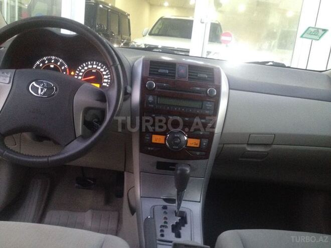 Toyota Corolla 2009, 137,000 km - 1.8 л - Bakı