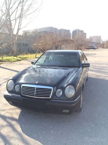 Mercedes E 240 1998, 235,000 km - 2.4 l - Bakı