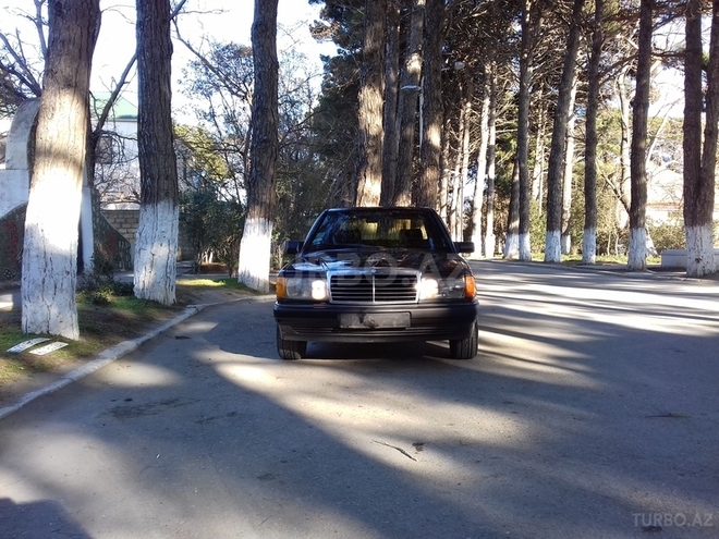 Mercedes 190 1990, 290,000 km - 2.0 l - Sumqayıt