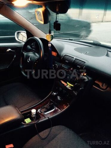 Mercedes C 200 2000, 264,000 km - 2.0 l - Bakı