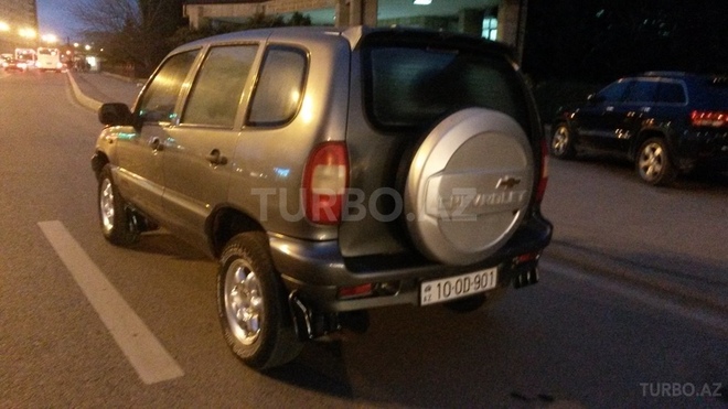 Chevrolet Niva 2005, 175,900 km - 1.7 l - Bakı