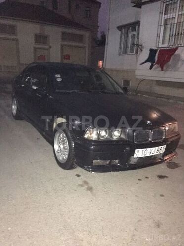 BMW 318 1994, 377,000 km - 1.8 l - Bakı