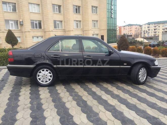 Mercedes C 220 1998, 285,000 km - 2.2 l - Bakı