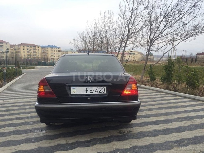 Mercedes C 220 1998, 285,000 km - 2.2 l - Bakı