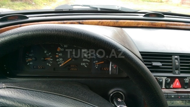 Mercedes C 220 1998, 285,000 km - 2.2 l - Bakı