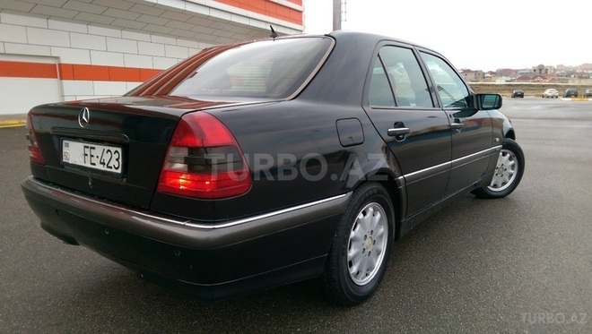 Mercedes C 220 1998, 285,000 km - 2.2 l - Bakı