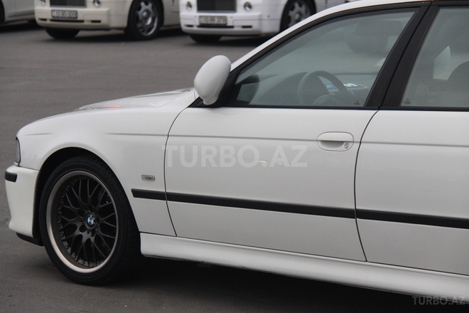 BMW 530 2003, 220,000 km - 3.0 l - Bakı