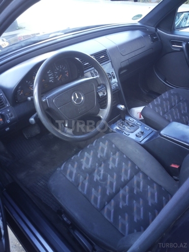Mercedes C 200 1999, 240,000 km - 2.0 л - Bakı