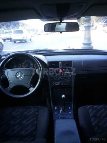 Mercedes C 200 1999, 240,000 km - 2.0 л - Bakı