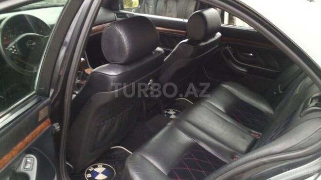 BMW 528 1998, 320,000 km - 2.8 л - Bakı