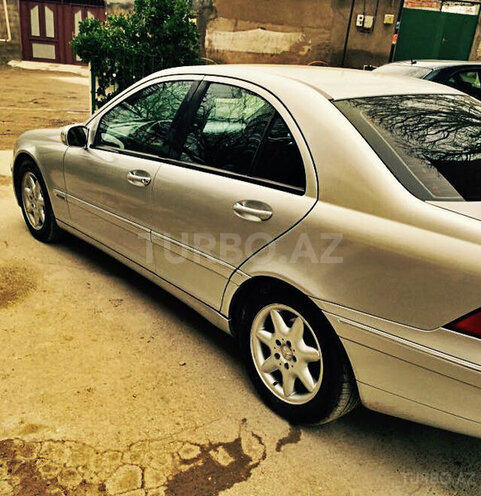 Mercedes C 200 2000, 264,000 km - 2.0 l - Bakı