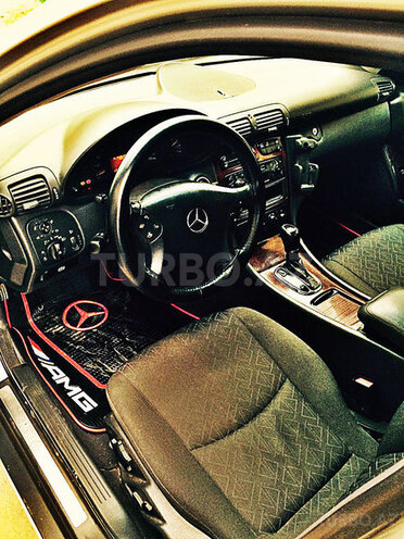Mercedes C 200 2000, 264,000 km - 2.0 l - Bakı