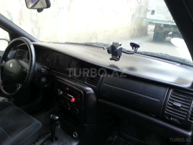Opel Vectra 1997, 238,500 km - 2.0 l - Bakı