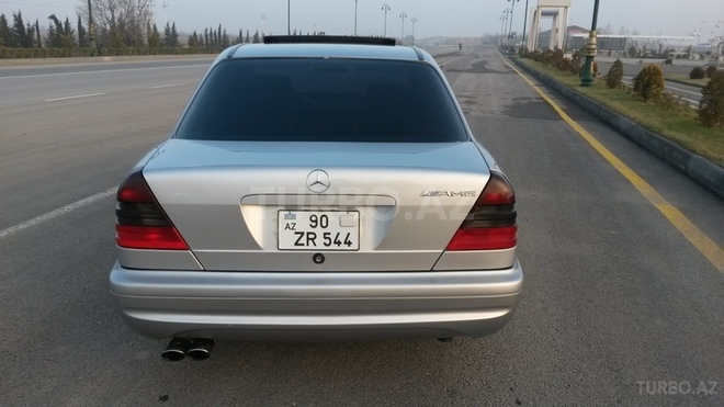 Mercedes C 240 2000, 199,800 km - 2.4 л - Kürdəmir