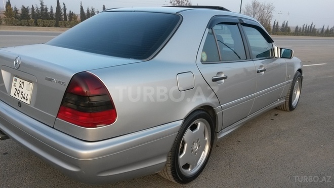 Mercedes C 240 2000, 199,800 km - 2.4 л - Kürdəmir
