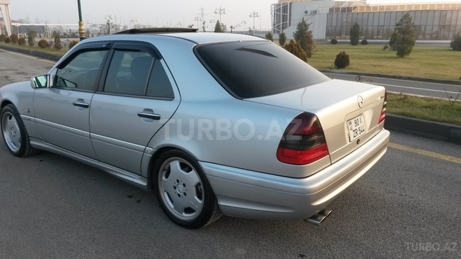 Mercedes C 240 2000, 199,800 km - 2.4 л - Kürdəmir