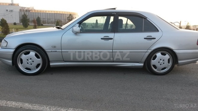 Mercedes C 240 2000, 199,800 km - 2.4 л - Kürdəmir