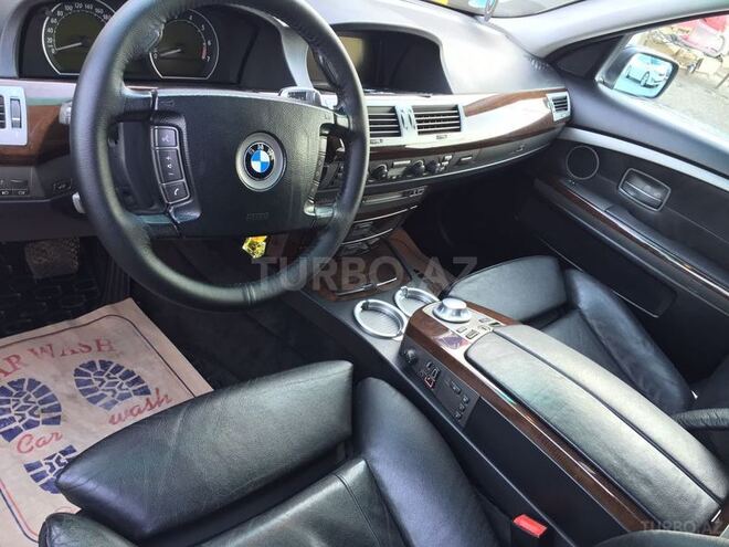 BMW 735 2004, 240,000 km - 3.0 l - Bakı