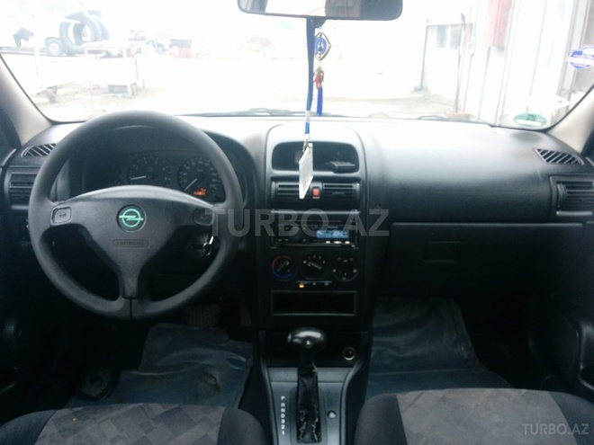 Opel Astra 1998, 350,000 km - 1.6 l - Salyan