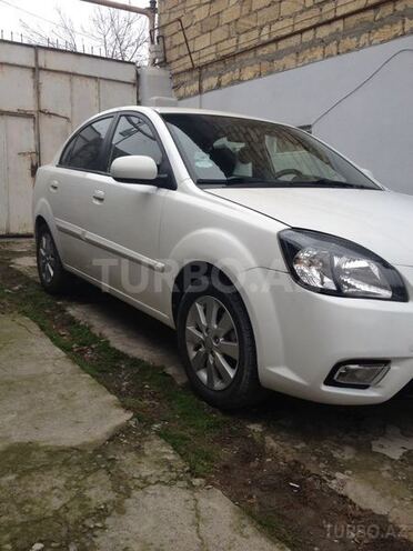 Kia Rio 2011, 95,000 km - 1.4 l - Göyçay