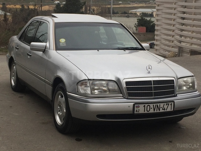 Mercedes C 200 1995, 225,000 km - 2.0 л - Bakı