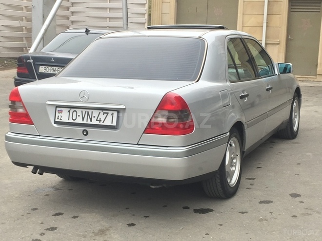 Mercedes C 200 1995, 225,000 km - 2.0 л - Bakı