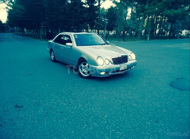 Mercedes E 320 2000, 235,000 km - 3.2 l - Sumqayıt