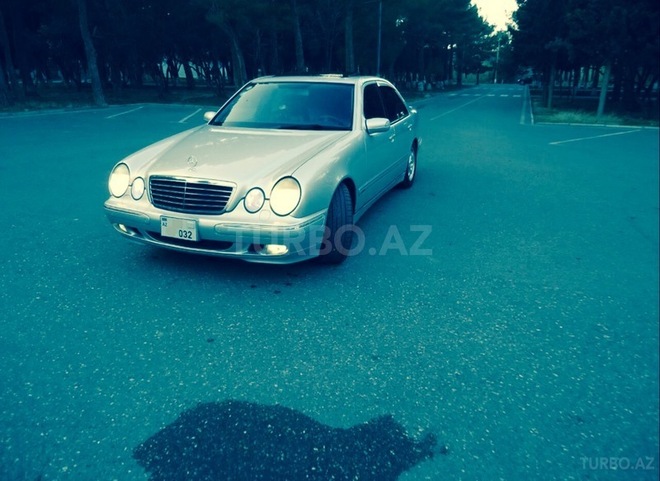 Mercedes E 320 2000, 235,000 km - 3.2 l - Sumqayıt