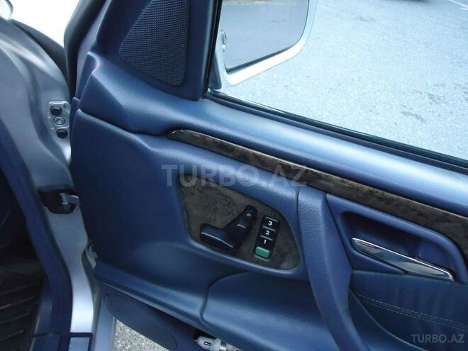 Mercedes E 320 2000, 235,000 km - 3.2 l - Sumqayıt