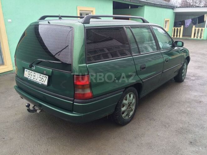 Opel Astra 1997, 310,000 km - 1.6 l - Quba