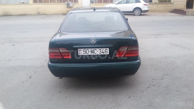 Mercedes E 230 1997, 315,000 km - 2.3 l - Bakı