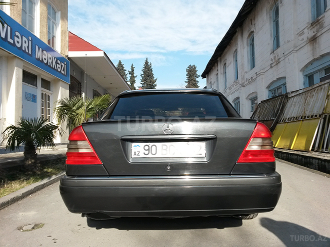 Mercedes C 180 1994, 352,568 km - 1.8 l - Şəki