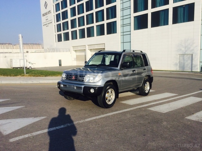 Mitsubishi Pajero io 1999, 227,926 km - 1.8 l - Bakı