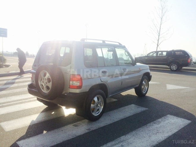 Mitsubishi Pajero io 1999, 227,926 km - 1.8 l - Bakı