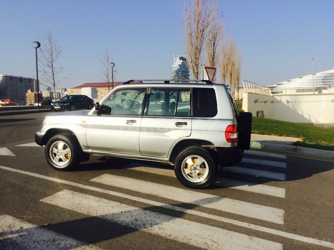 Mitsubishi Pajero io 1999, 227,926 km - 1.8 l - Bakı