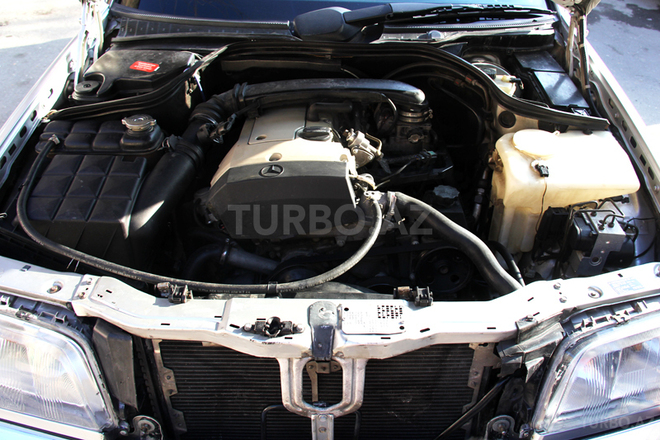 Mercedes C 230 1997, 174,000 km - 2.3 l - Bakı
