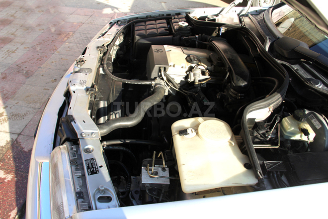 Mercedes C 230 1997, 174,000 km - 2.3 l - Bakı