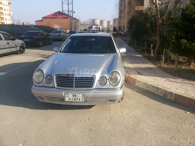 Mercedes E 240 1999, 280,000 km - 2.4 l - Mingəçevir