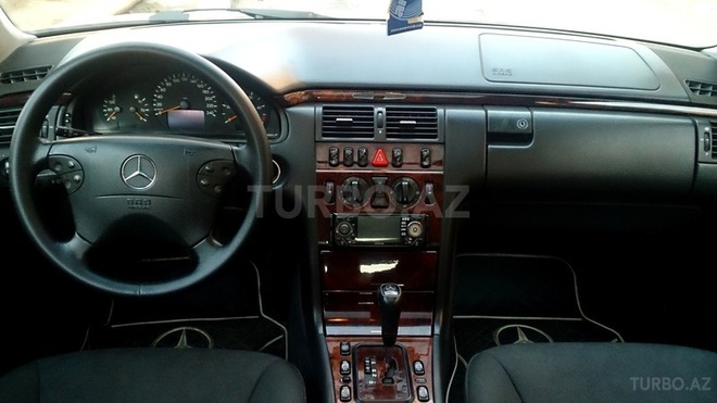 Mercedes E 200 2000, 279,000 km - 2.2 l - Bakı