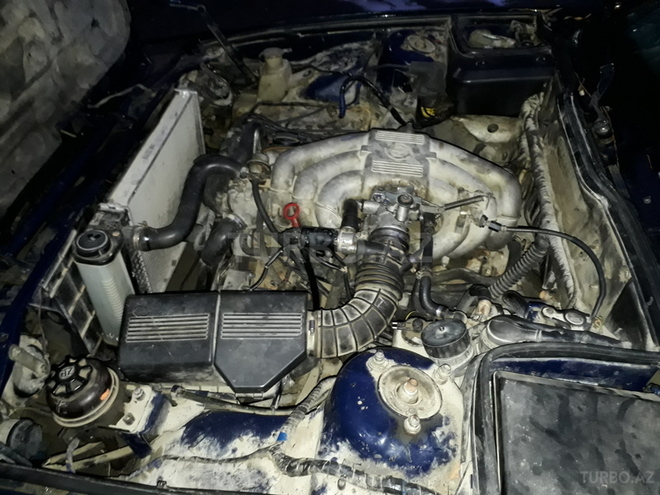BMW 520 1988, 400,000 km - 2.0 l - Bakı