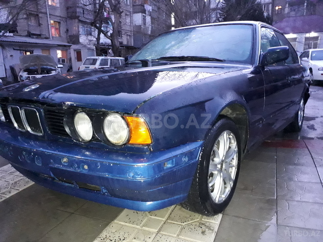 BMW 520 1988, 400,000 km - 2.0 l - Bakı