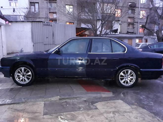 BMW 520 1988, 400,000 km - 2.0 l - Bakı