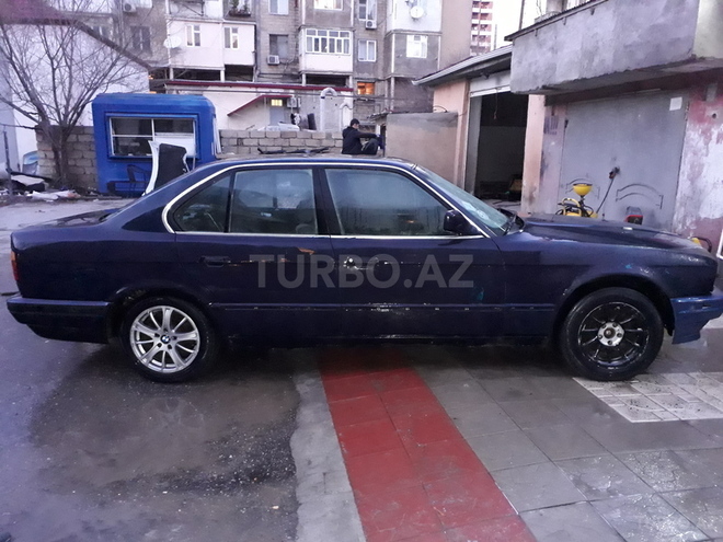 BMW 520 1988, 400,000 km - 2.0 l - Bakı