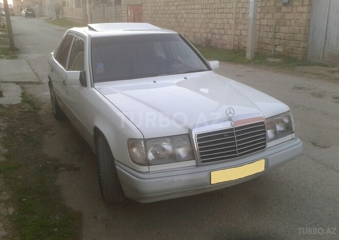 Mercedes E 250 1992, 350,000 km - 2.5 l - Bakı