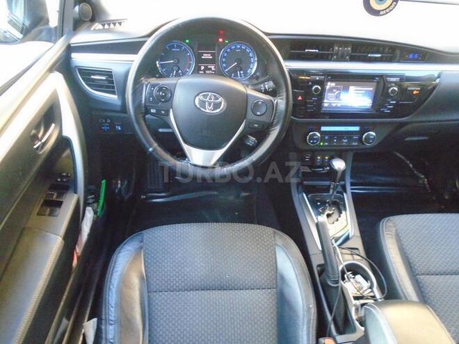 Toyota Corolla 2013, 72,000 km - 1.6 л - Bakı