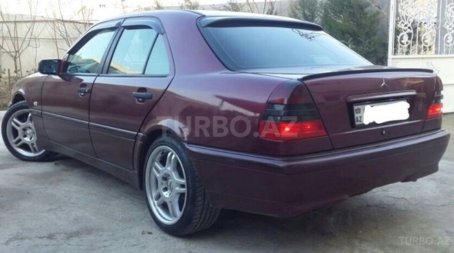 Mercedes C 200 1998, 330,000 km - 2.0 l - Bakı