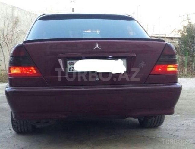 Mercedes C 200 1998, 330,000 km - 2.0 l - Bakı