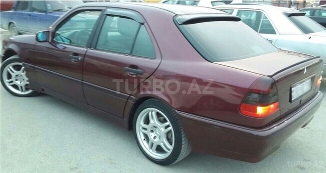 Mercedes C 200 1998, 330,000 km - 2.0 l - Bakı